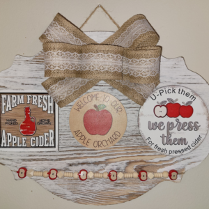 12" x 16" Welcome to Our Apple Orchard Scalloped Wall Decor