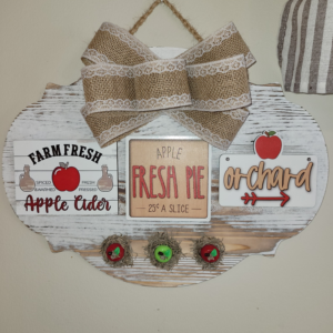 12" x 16" Fresh Apple Pie Scalloped Wall Decor