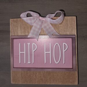5" x 5" Easter "Hip Hop" Stained Decor